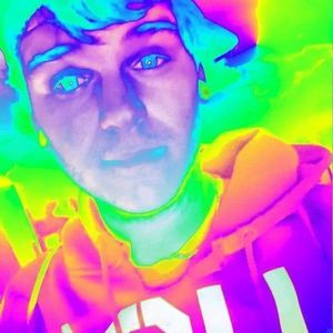 Meet your Posher, Pauly